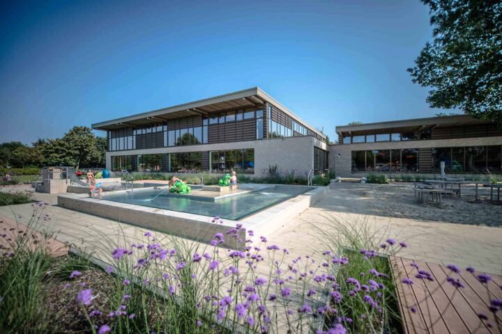 Hallen- und Freibad delfinoh Nordhorn
